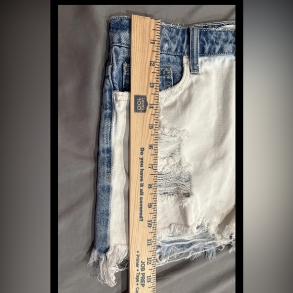 VERVET LA Destroyed Two Tone Denim Shorts Small Raw Hem Grunge Streetwear W 28 - Picture 9 of 9